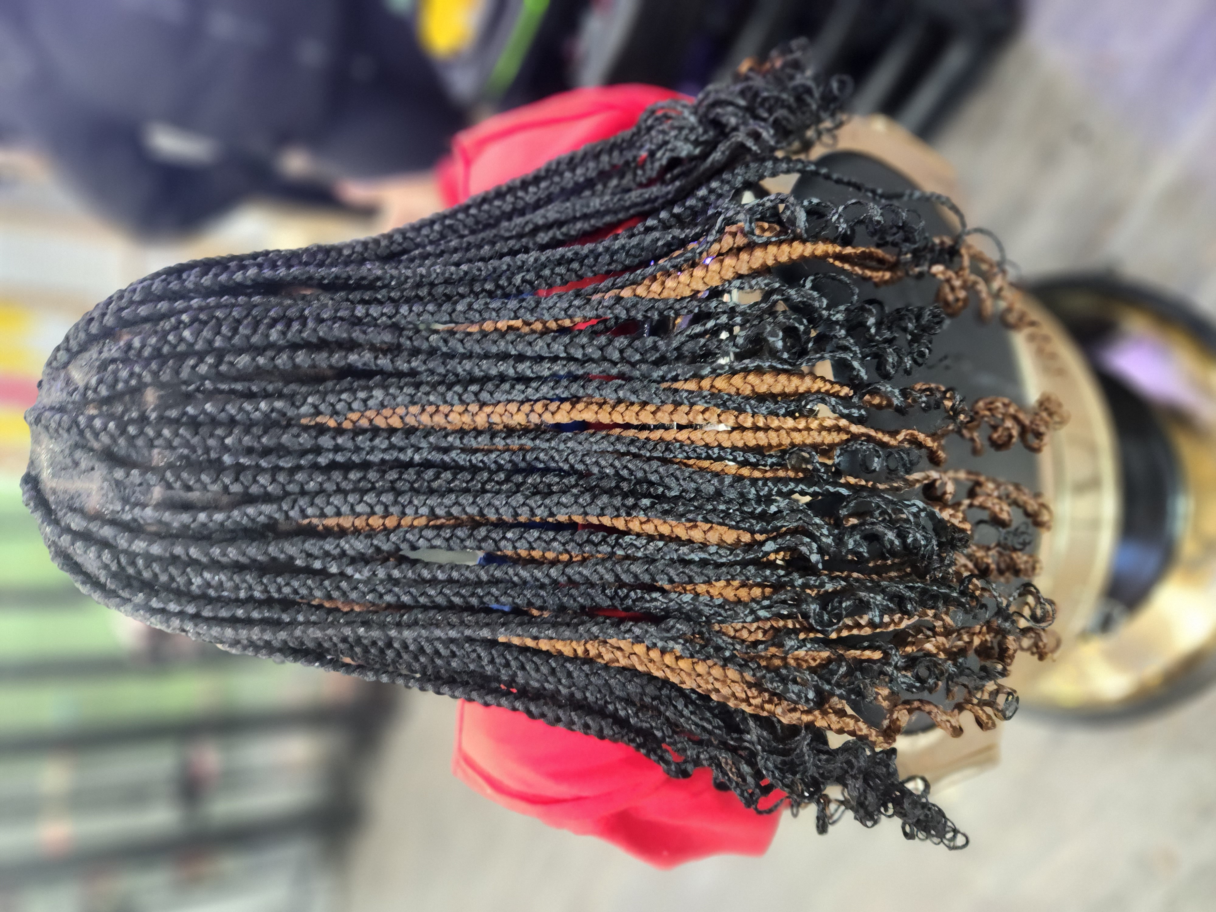 Knotless-braids photo