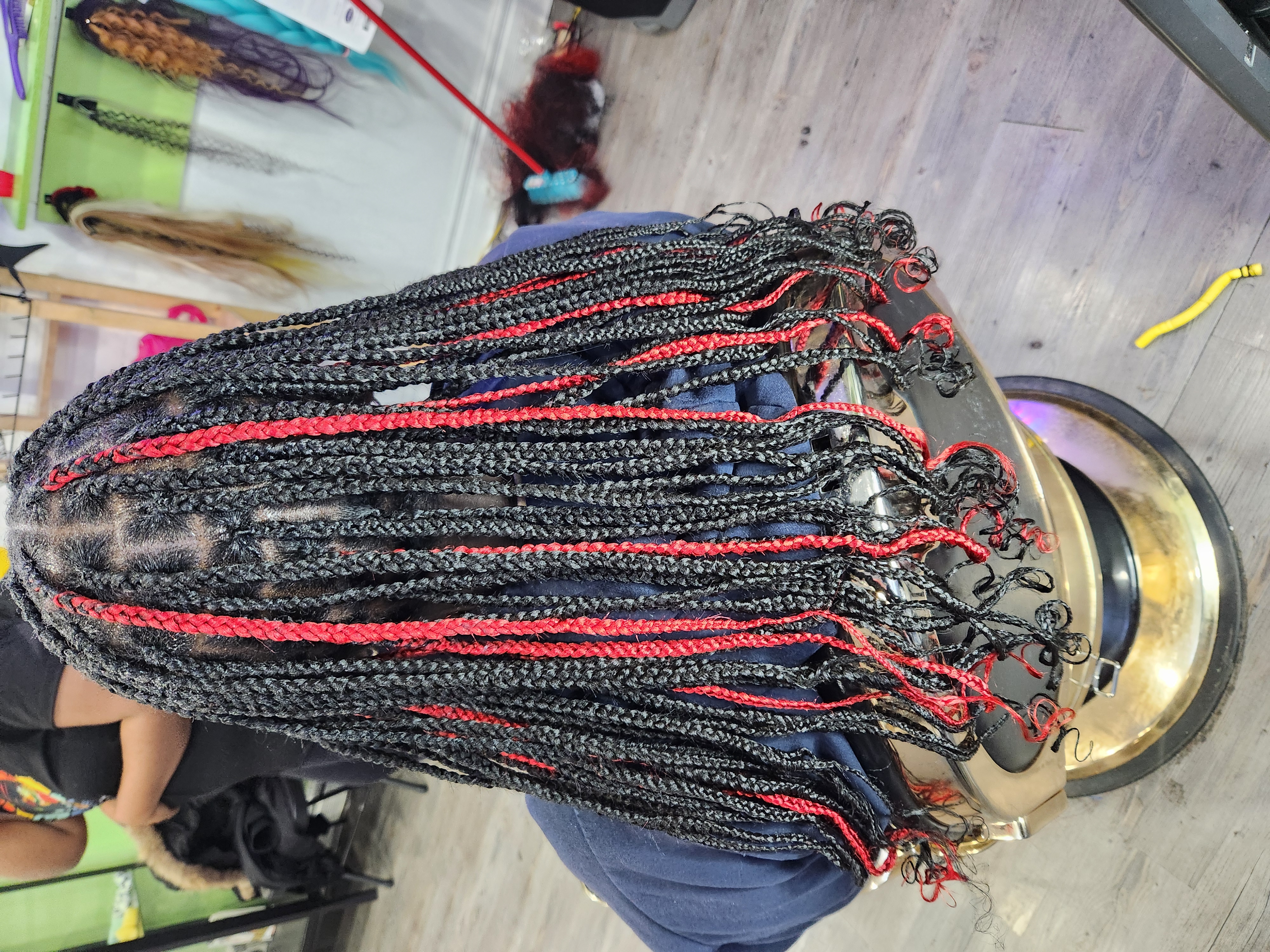 Knotless-braids photo