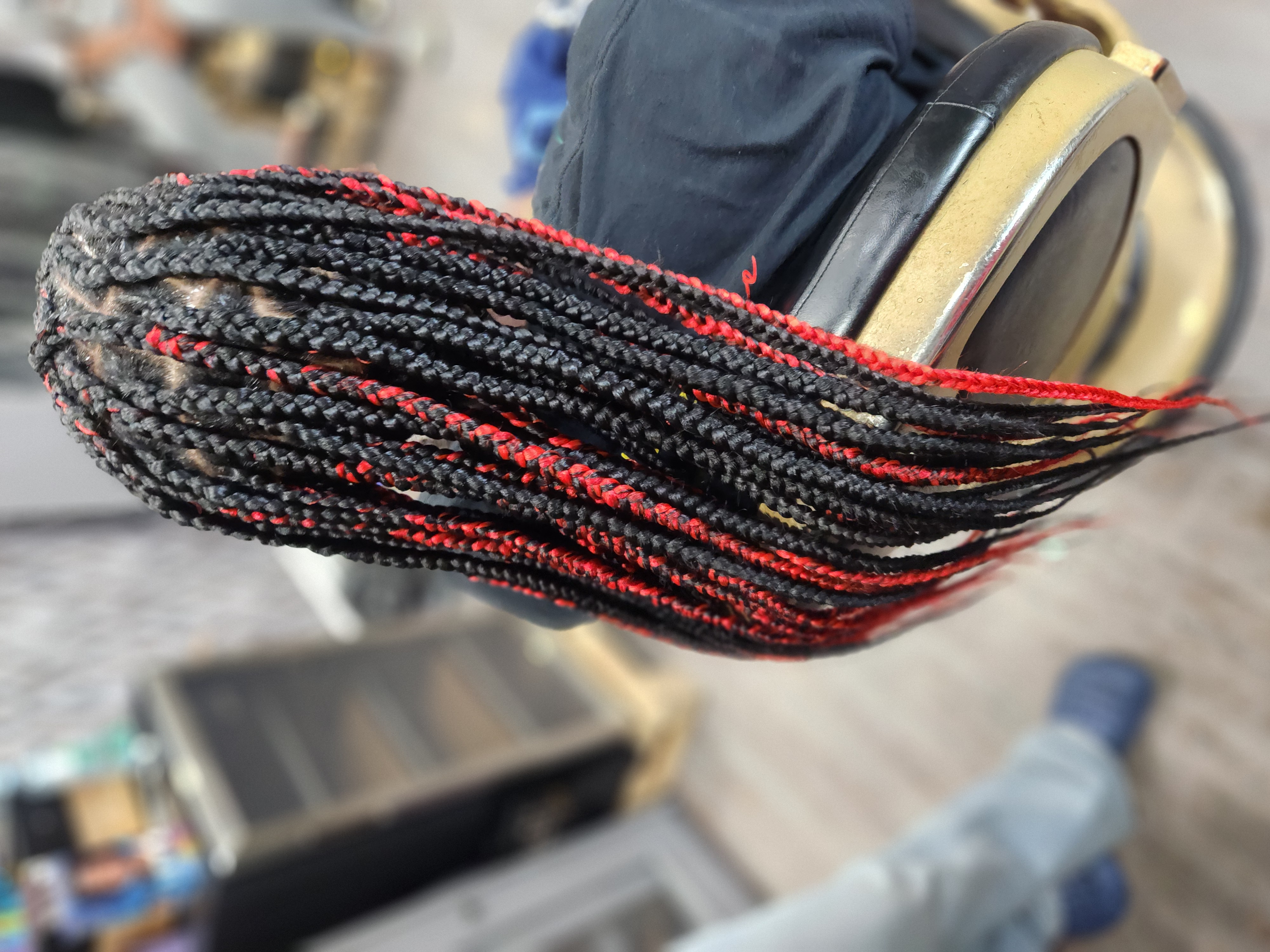 Knotless-braids photo